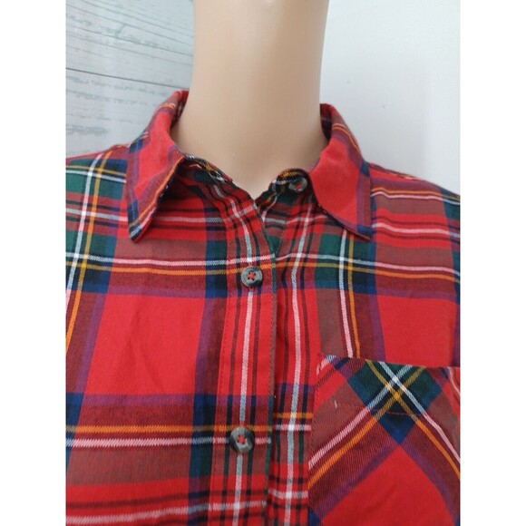 Magellan Outdoors Classic Fit White Red Plaid Button Front Shirt Womens Sz XS - Picture 2 of 10